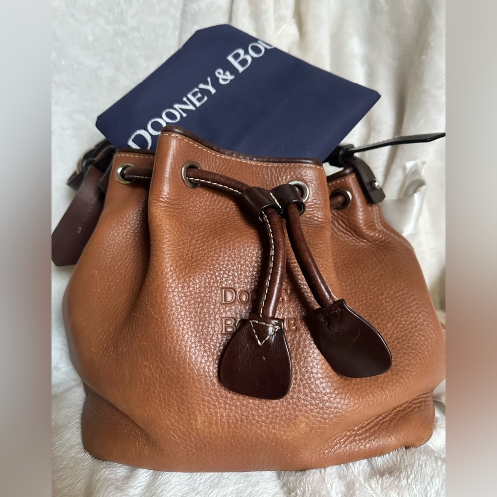 Lightweight All Weather Pebble Drawstring Leather… - image 1